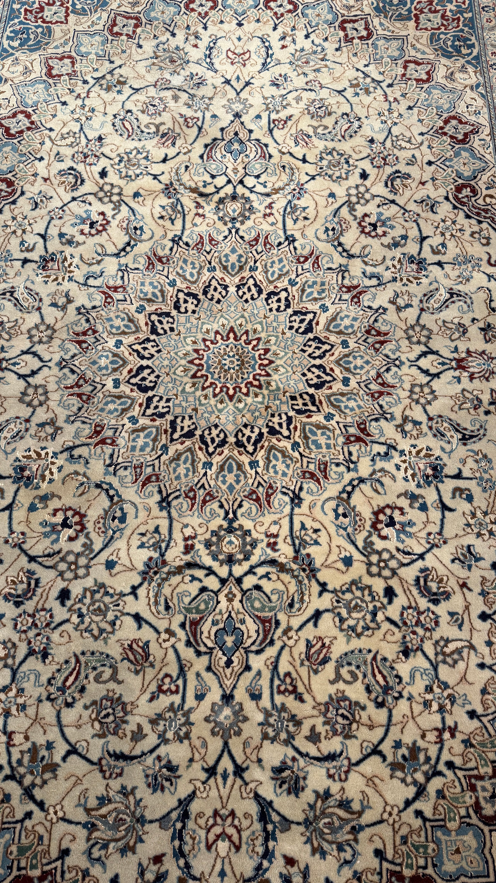 Vintage  Persian Nain Ivory 7 x 10