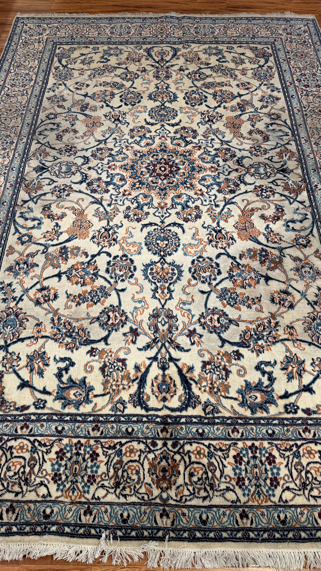 Vintage Persian Nain Ivory 7 x 10