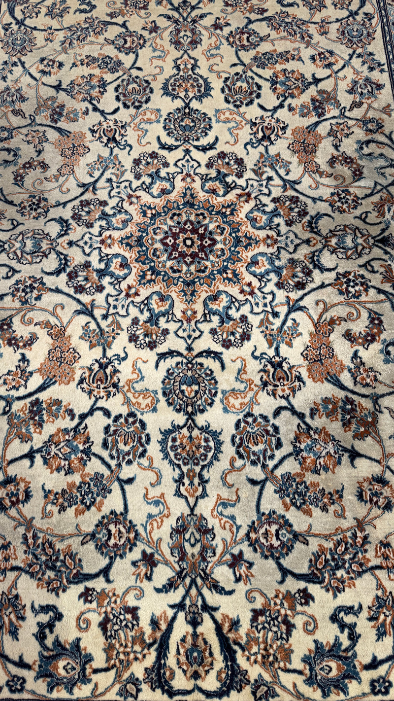 Vintage Persian Nain Ivory 7 x 10